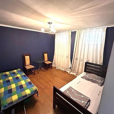 Апартаменти Booboo Flat In Italian Yard Тбілісі Екстер'єр фото